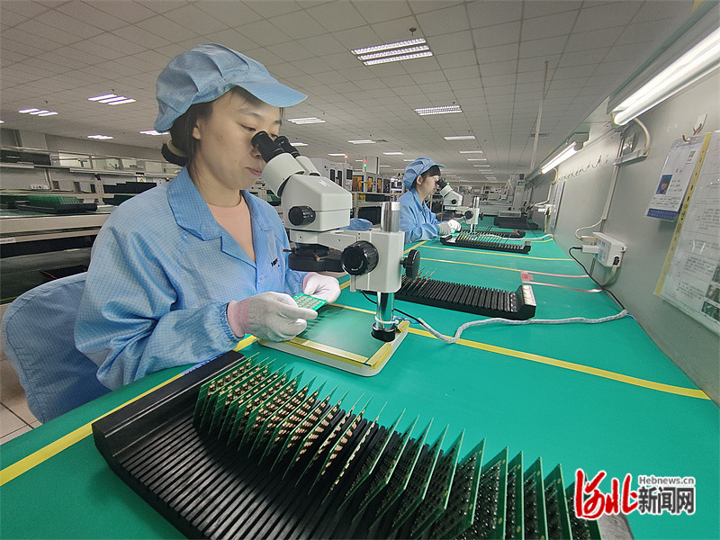 因地制宜發(fā)展新質(zhì)生產(chǎn)力丨九問(wèn)河北新興產(chǎn)業(yè)怎樣上新④ 電子設(shè)備的“心臟”國(guó)產(chǎn)化，在這里如何實(shí)現(xiàn)通訊工程